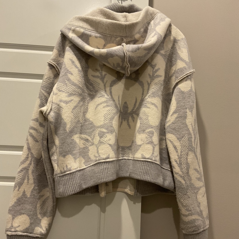 Free People Gray and Cream Knit Sweater - Picture 2 of 5